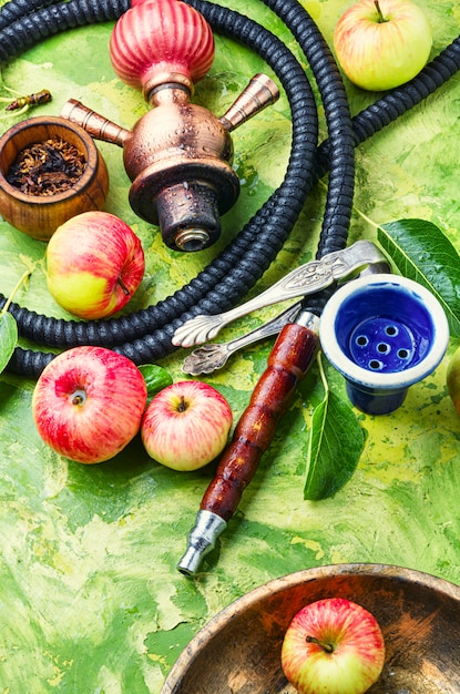 Narguilé turc au tabac aux pommes