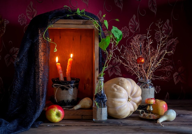 Nature morte à la citrouille sur fond de bois