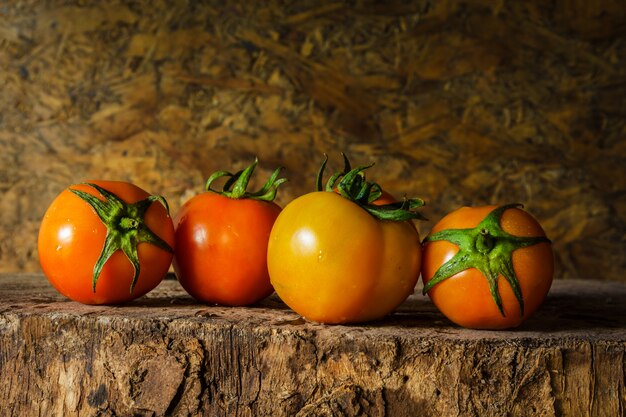 Nature morte photographie d&#39;art avec des tomates