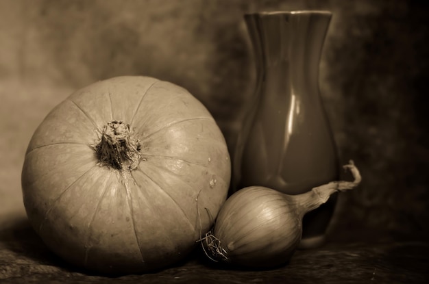 nature morte avec potiron et vase