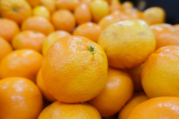 Navel orange à vendre sur le marché.