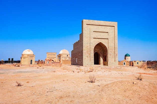 Photo nécropole de mizdahkan près de la ville de nukus ouzbékistan