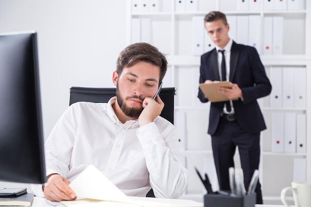 Négociations au bureau