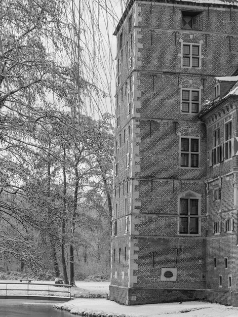 Photo la neige au château