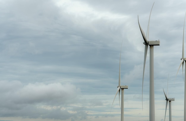 Énergie éolienne Énergie éolienne Énergie renouvelable durable Les éoliennes produisent de l'électricité Moulin à vent