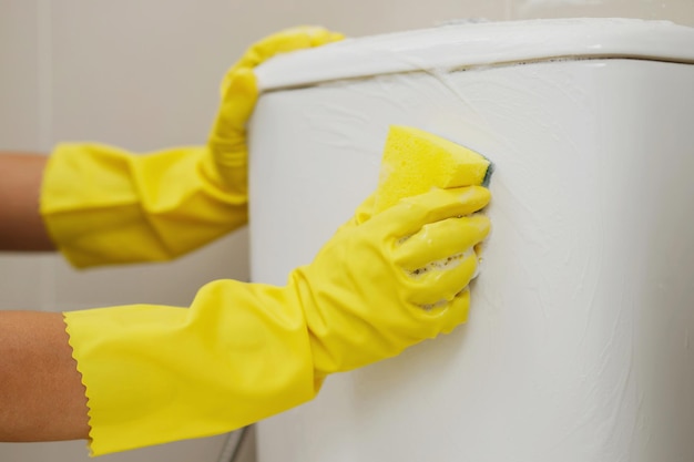 Nettoyant salle de bain avec soin sanitaire