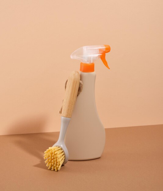 Nettoyeur en plastique par pulvérisation avec brosse écologique à poils naturels pour le nettoyage