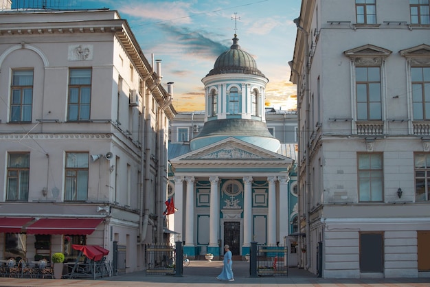 Nevsky prospekt la rue principale de Saint-Pétersbourg