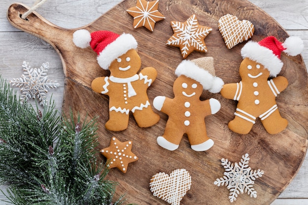 Noël, fond de cuisine du nouvel an. Ingrédients et ustensiles de cuisson.