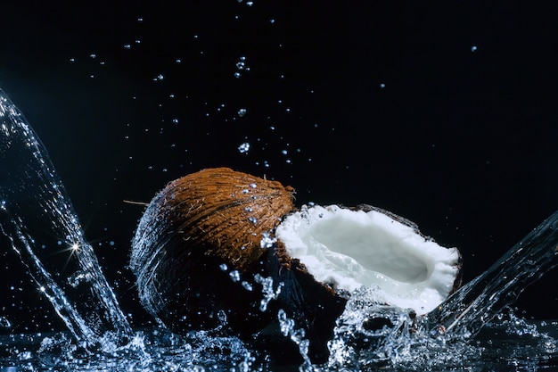 Noix de coco concassée