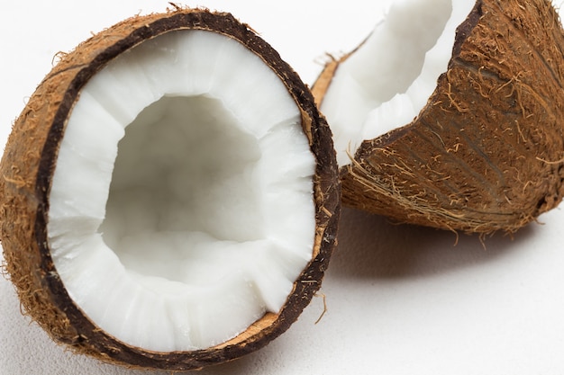 noix de coco fraîche et coque de noix de coco