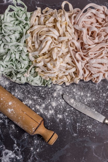 Nouilles artisanales de pâtes fraîches italiennes