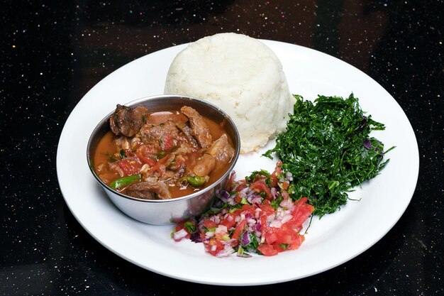 Photo nourriture kenyane délicieux repas cuisines délicieuses boissons sucrées dîner dessert déjeuner souper ville de nairobi