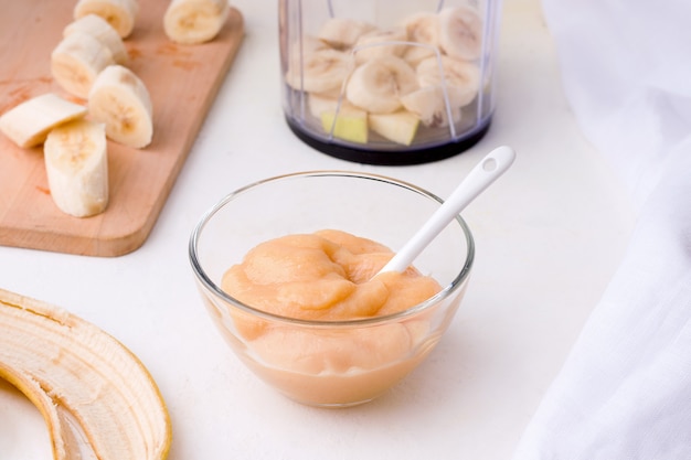 nourriture pour bébé purée de banane nourriture pour bébé