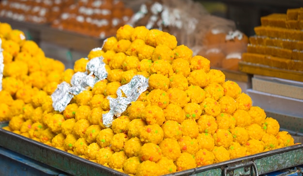 Nourriture sucrée indienne Laddu