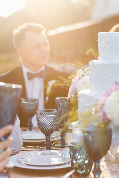 Photo le nouveau couple et les invités