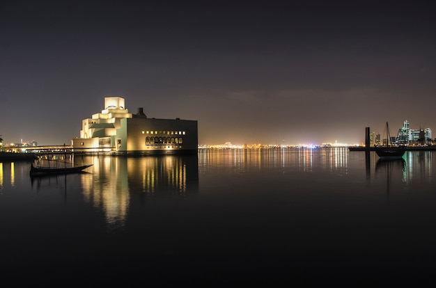 Nouveau musée national du Qatar la nuit du 06 juin