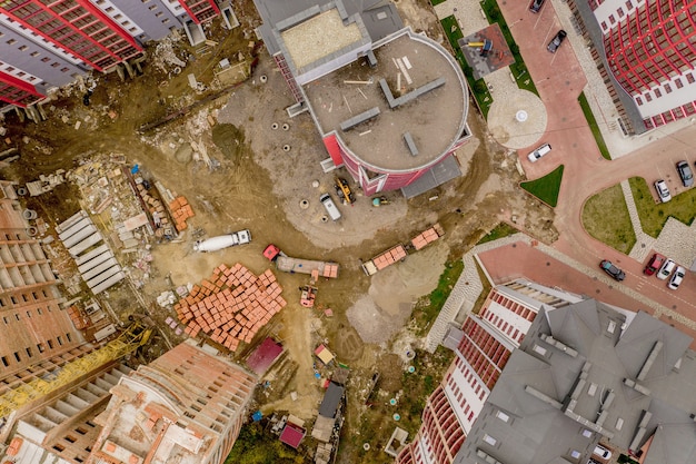 Photo nouveaux immeubles à plusieurs étages dans la ville, vue de dessus