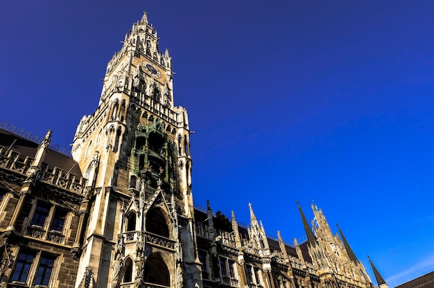 Nouvel hôtel de ville sur la Marienplatz à Munich