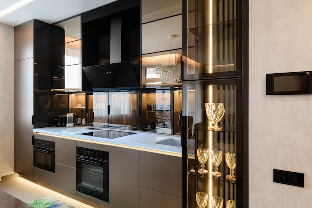 nouvelle cuisine studio moderne avec appareils électroménagers et éclairage