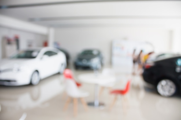 Nouvelle Voiture Chez Nouveau Concessionnaire De Salle D'exposition De Voiture Floue