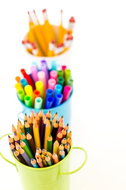 De nouvelles fournitures scolaires préparées pour la nouvelle année scolaire.