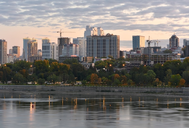 Novossibirsk sur l'Ob le matin