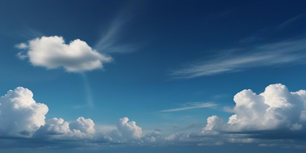 un nuage qui est dans le ciel