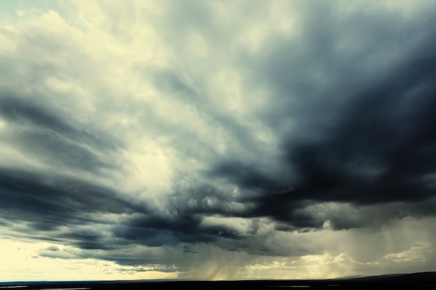 Photo nuages au coucher du soleil