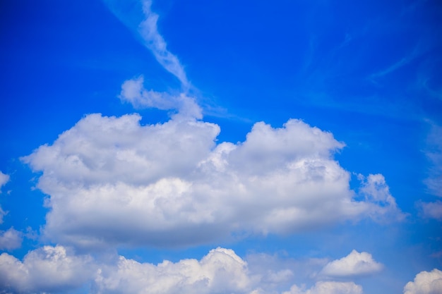 nuages et cielCiel bleu avec fond de skynature cloudsummer