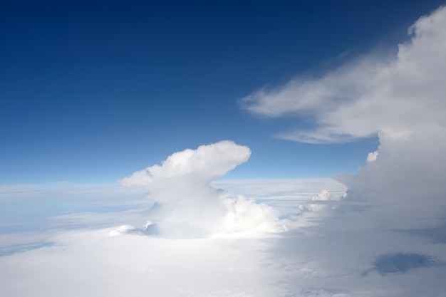 Nuages dans le ciel