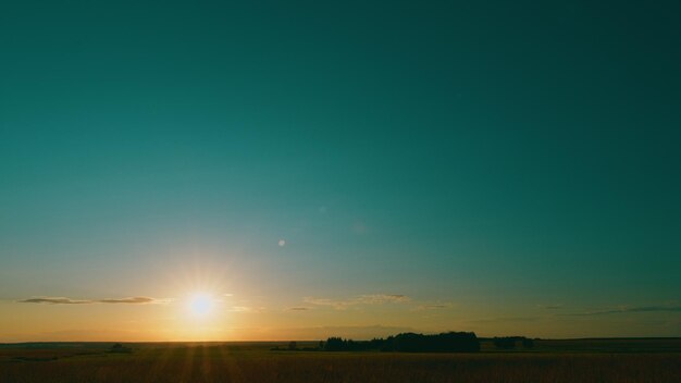 Nuages de différentes nuances Nuages au coucher du soleil Vue panoramique