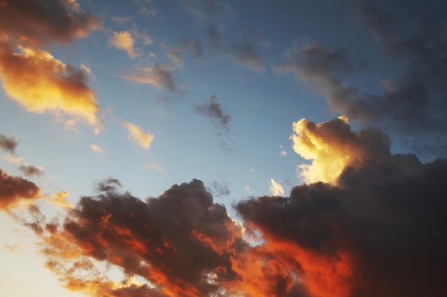 Nuages Orange Sur Le Ciel