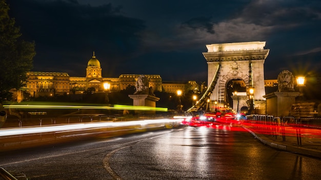 Nuit et Pont des Chaînes