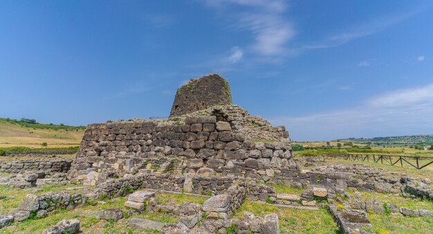 Photo nuraghe santu antine torralba, dans le nord de la sardaigne