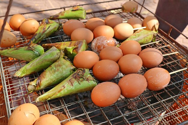 oeuf grillé au street food