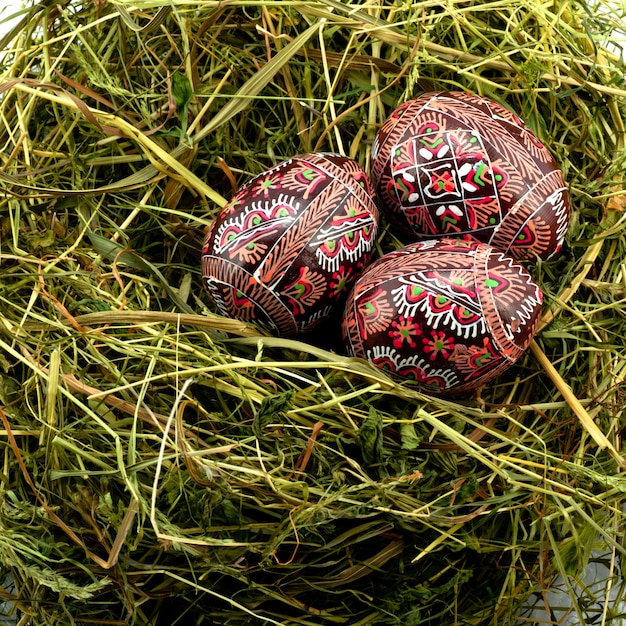 Oeufs de Pâques en bois