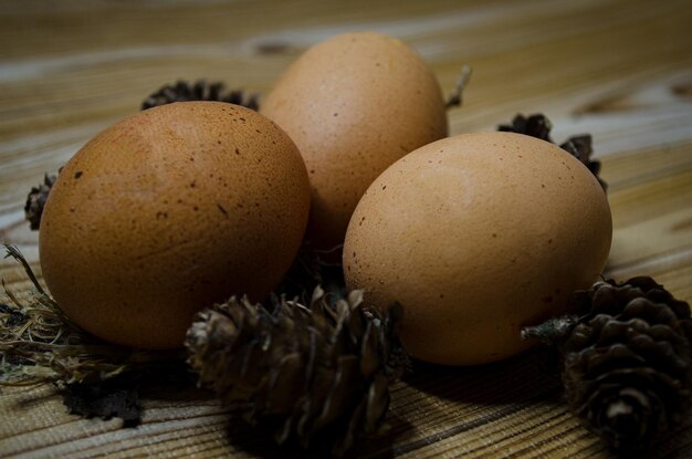 Oeufs sur la table