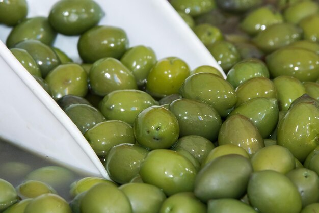 Olives à vendre au marché