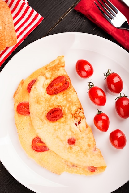 Omelette aux tomates