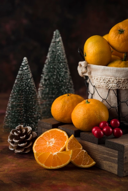 Orange avec décoration d'arbres de Noël