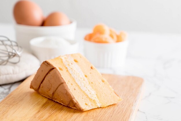 Orange en mousseline de soie gâteau