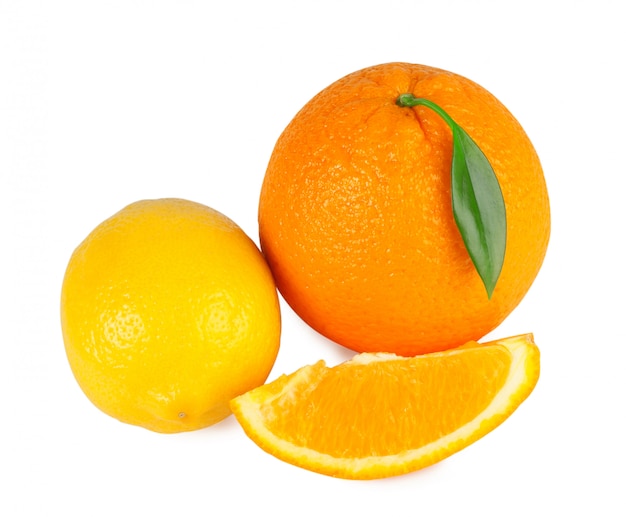 Orange mûre, citron et feuille