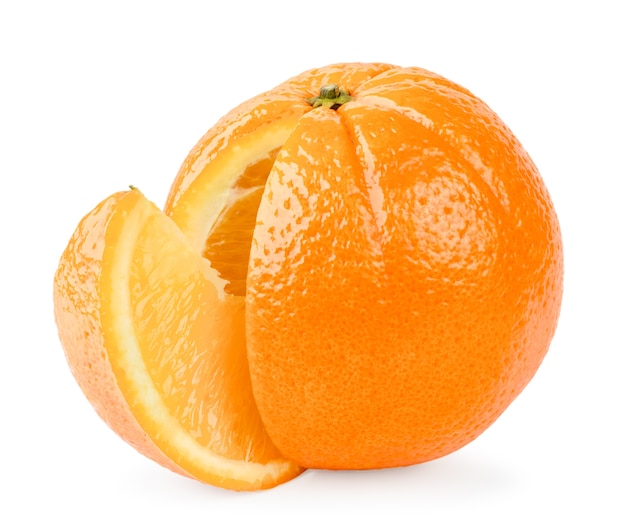 Orange mûre sur fond blanc