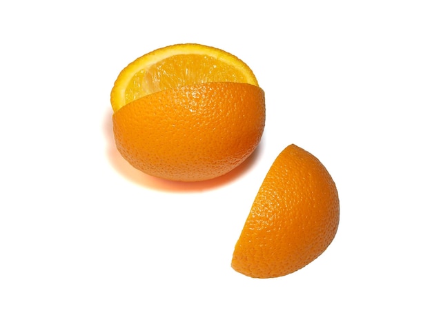 Une orange tranchée est un produit sain