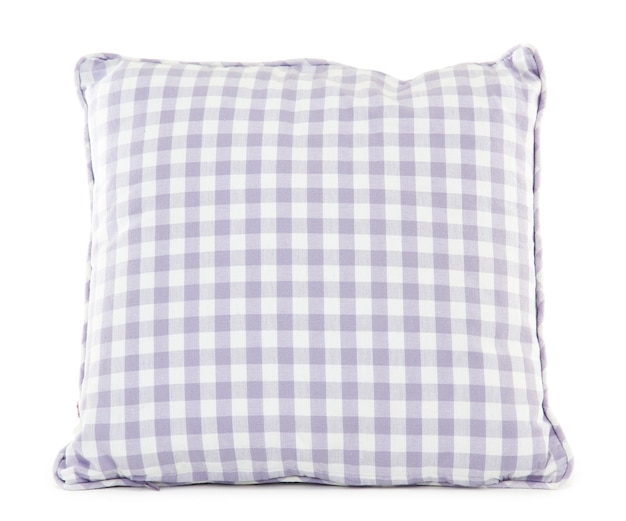 Un oreiller violet isolé sur blanc