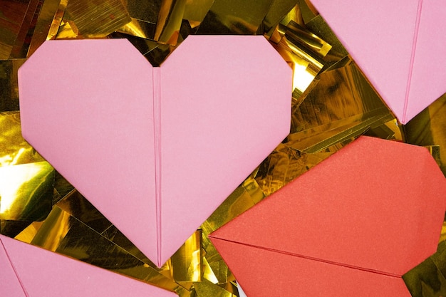 Origami pour les coeurs de la Saint-Valentin en papier faites-le vous-même