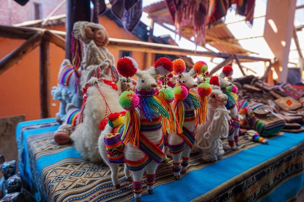 Ornements d'alpaga et de lama, souvenirs de Cusco