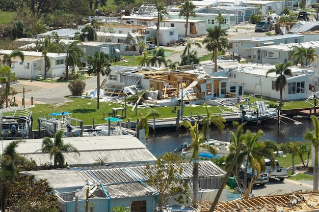 L'ouragan Ian a détruit des maisons dans un quartier résidentiel de Floride Catastrophe naturelle et ses conséquences