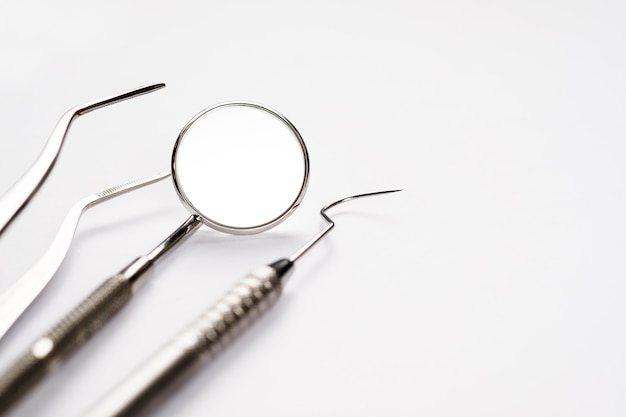 Outils de base pour dentiste